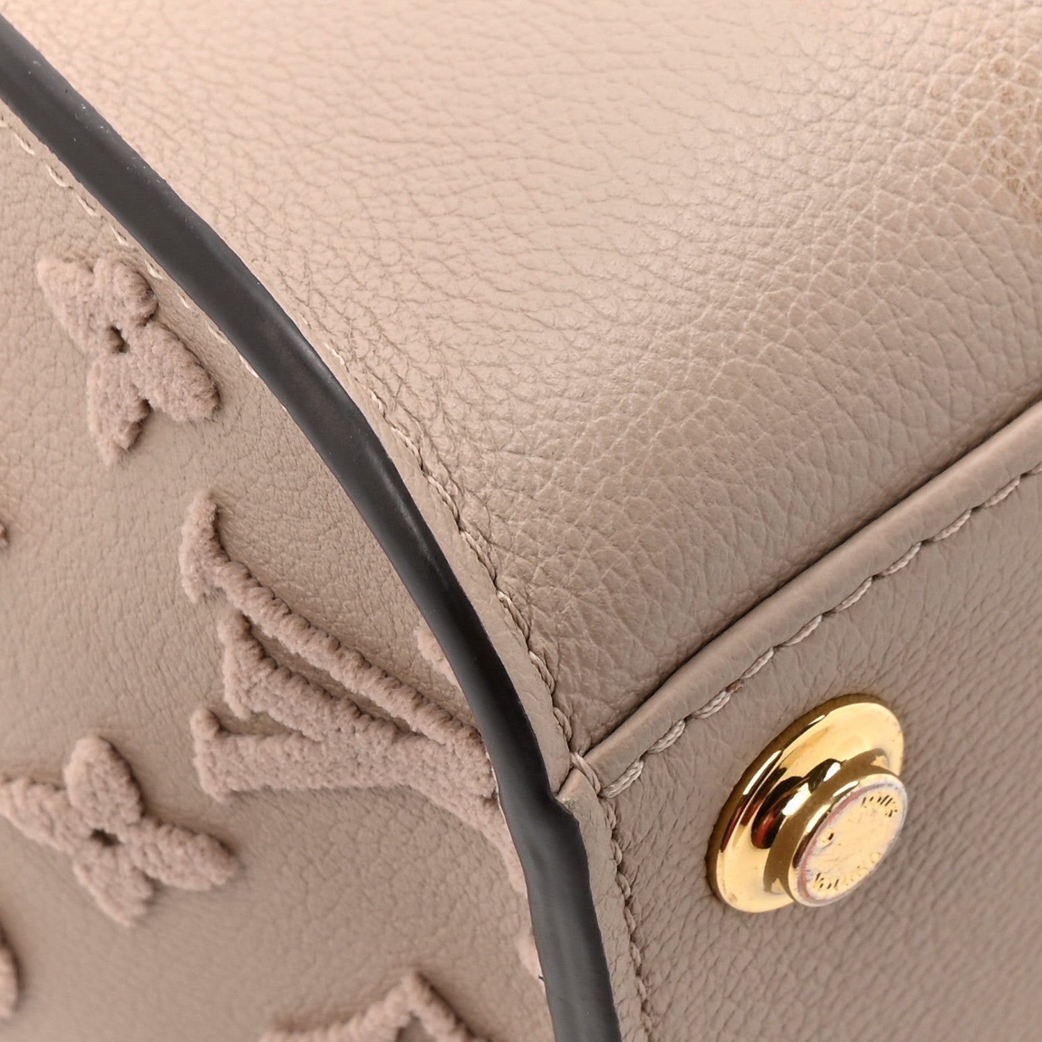 Louis Vuitton Calfskin Monogram Tufting On My Side Galet 10 of 11