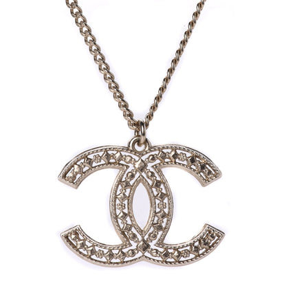 Chanel CC Pendant Necklace Gold 3 of 6