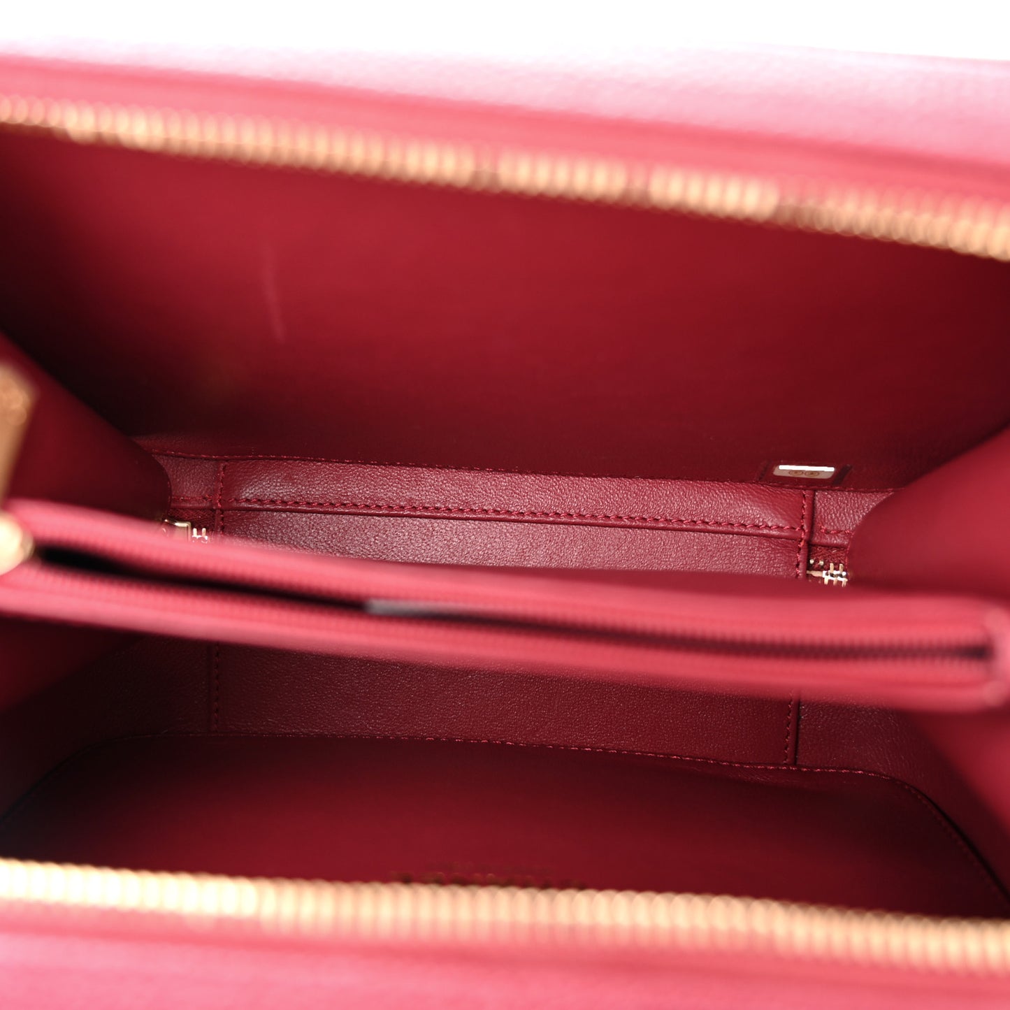 Caviar Quilted Medium CC Filigree Vanity Case Red