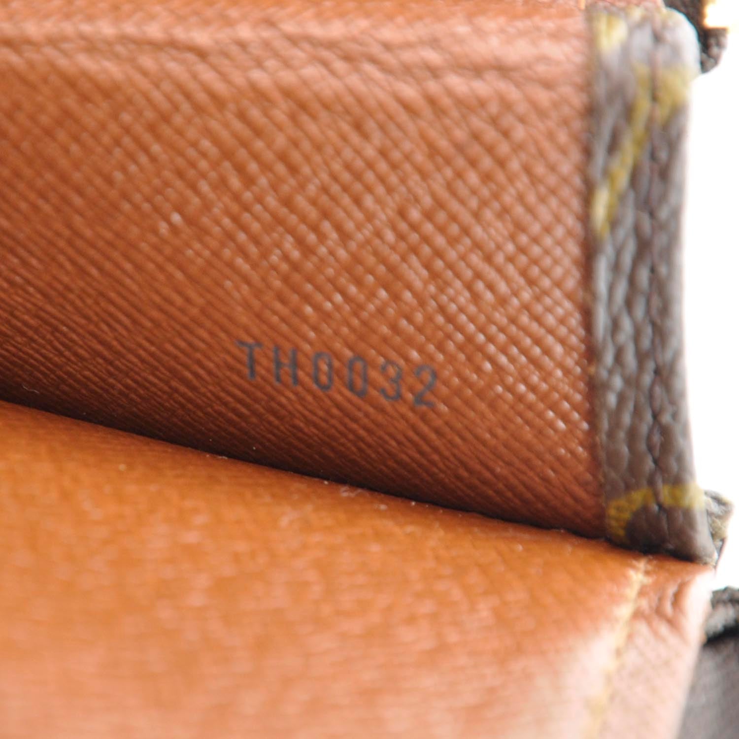 Louis Vuitton Monogram Poche Documents Portfolio Case 6 of 6