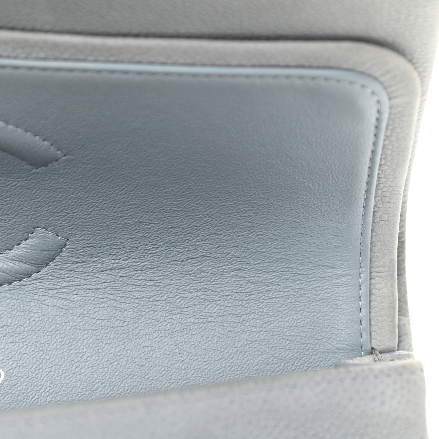 Iridescent Caviar Quilted Medium Double Flap Grey