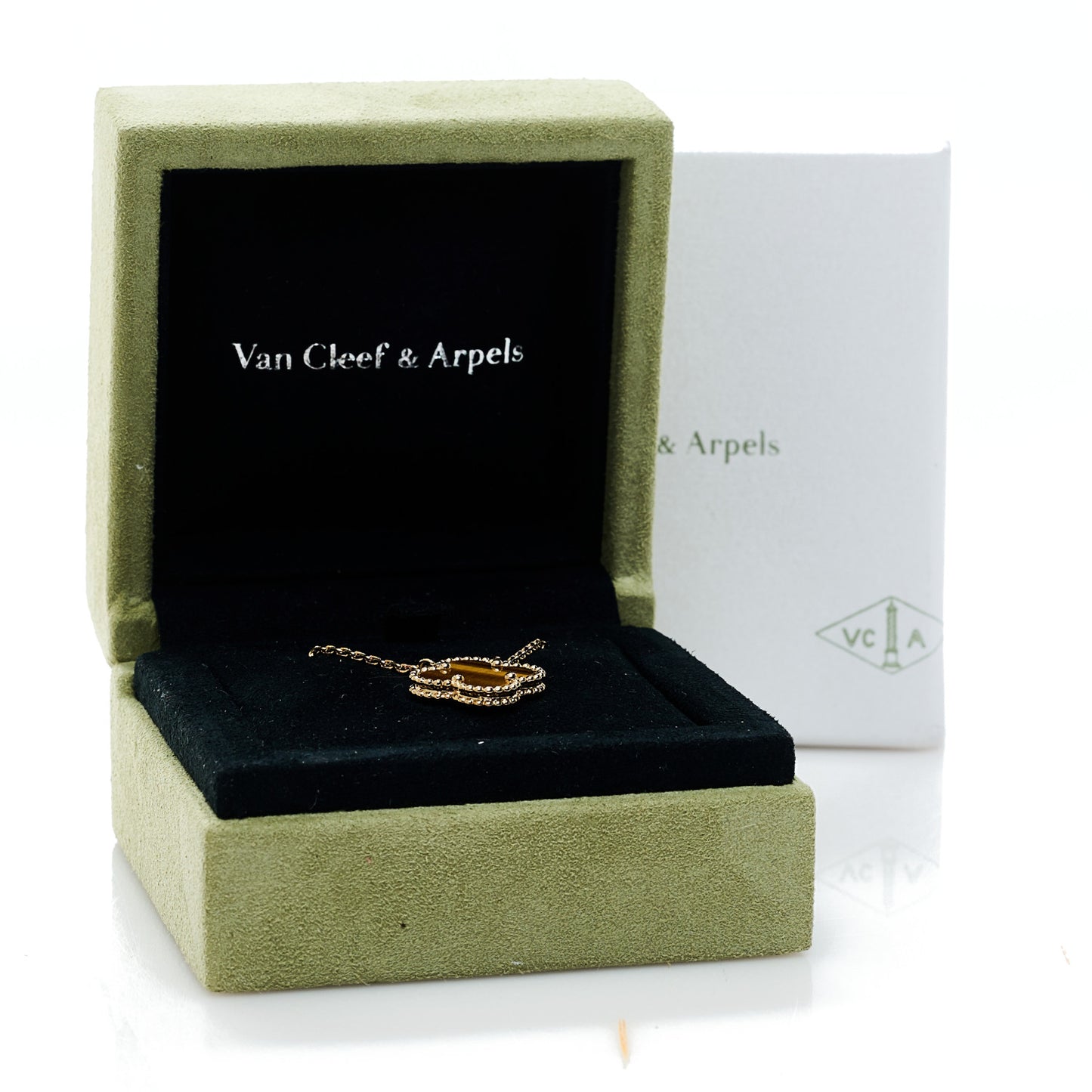 18K Yellow Gold Tiger Eye Vintage Alhambra Pendant Necklace