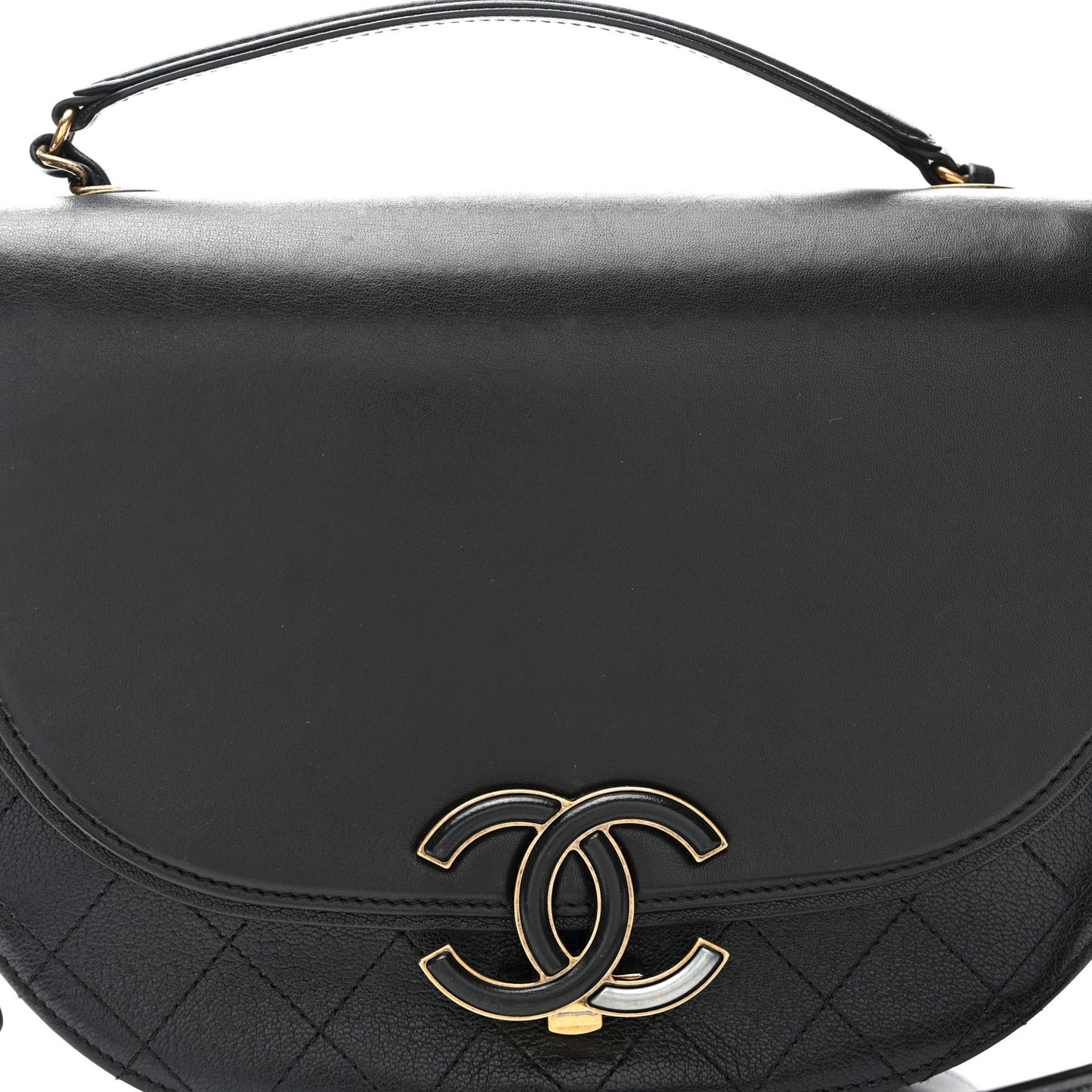Shiny Calfskin Goatskin Quilted Medium Coco Curve Messenger Flap Black
