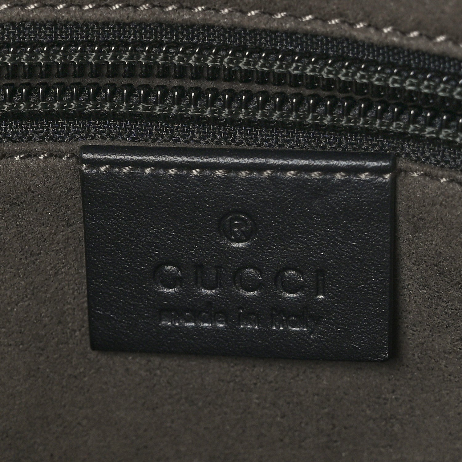 Gucci Guccissima Signature Medium Flat Messenger Bag Black 7 of 9