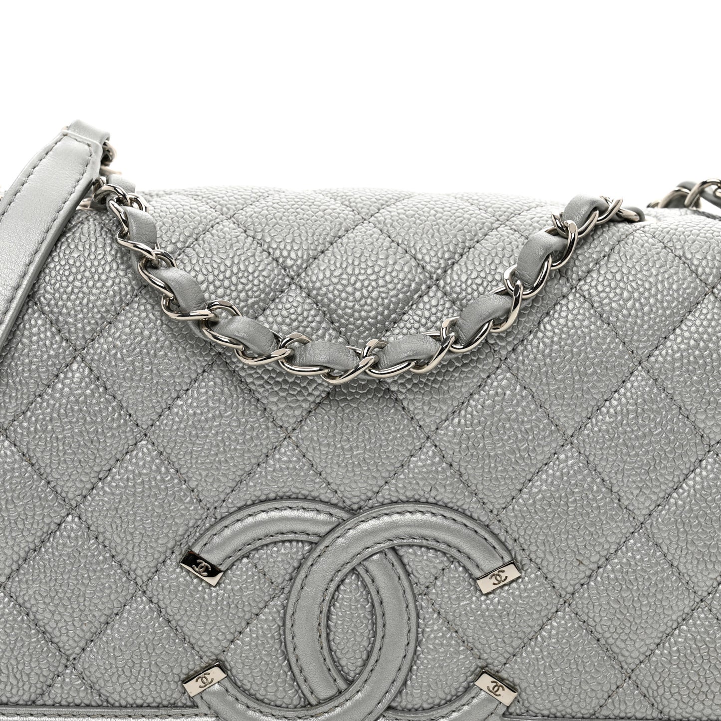 Metallic Caviar Quilted Medium CC Filigree Flap Silver
