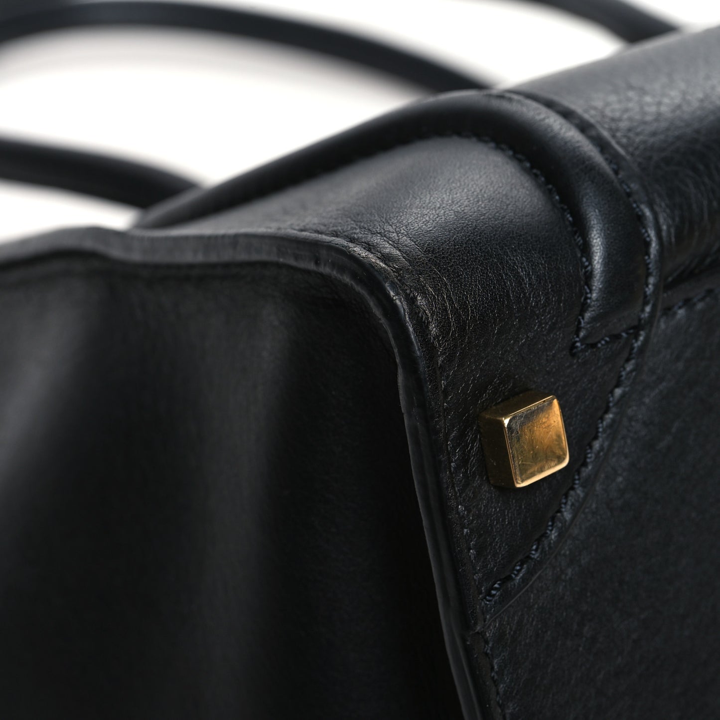 Smooth Calfskin Shoulder Luggage Black