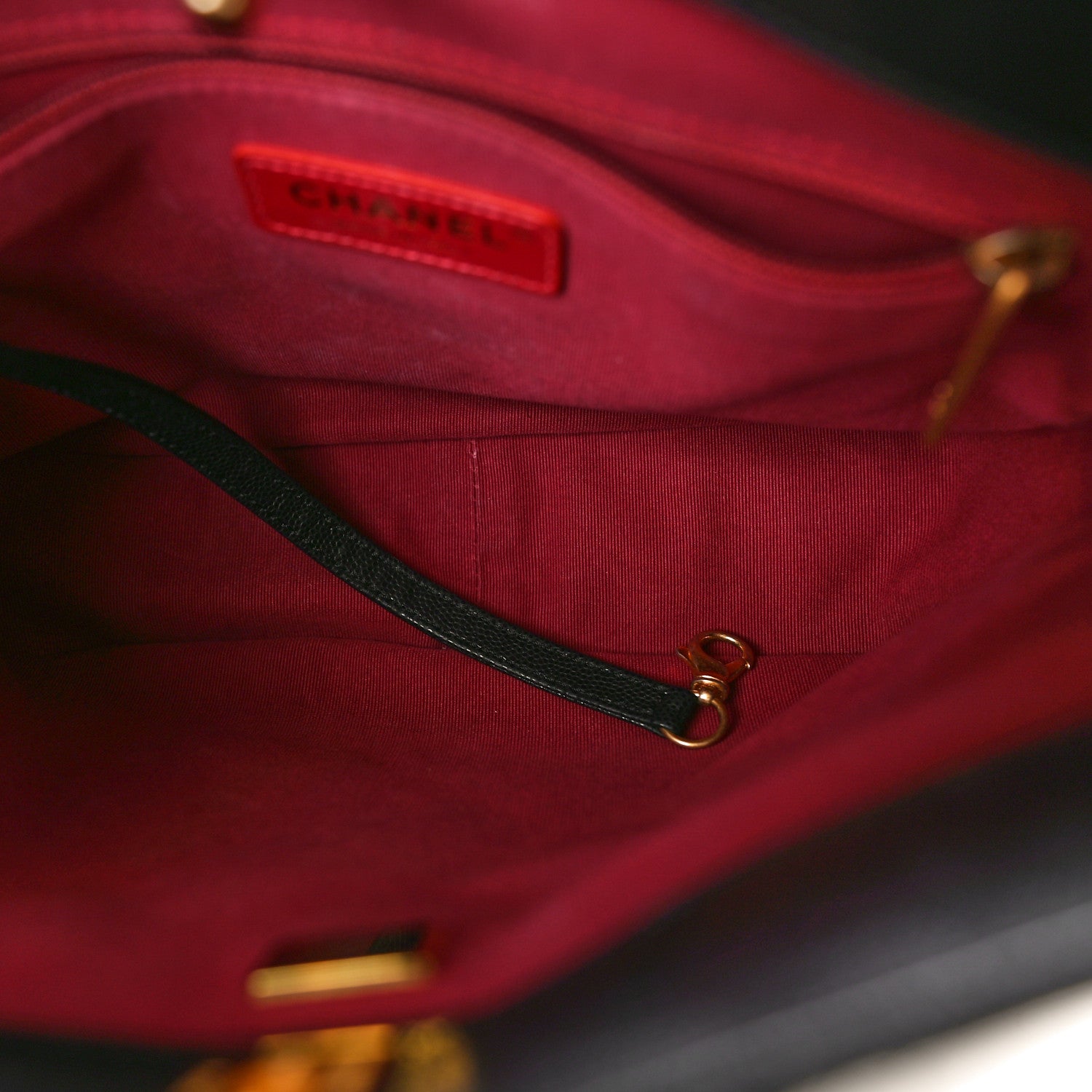 Chanel Caviar Quilted Twist Your Buttons Hobo Black 5 of 10