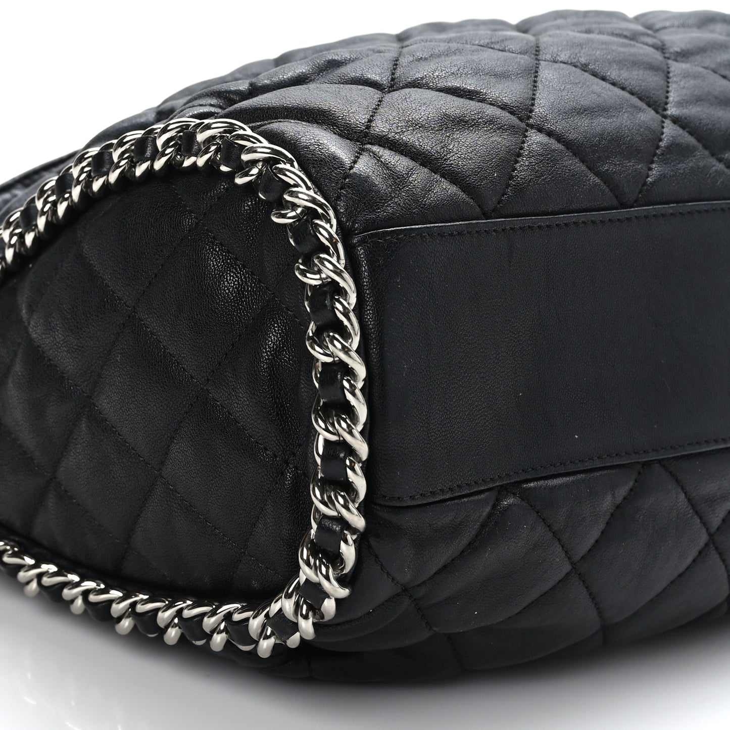 Washed Lambskin Chain Around Hobo Black