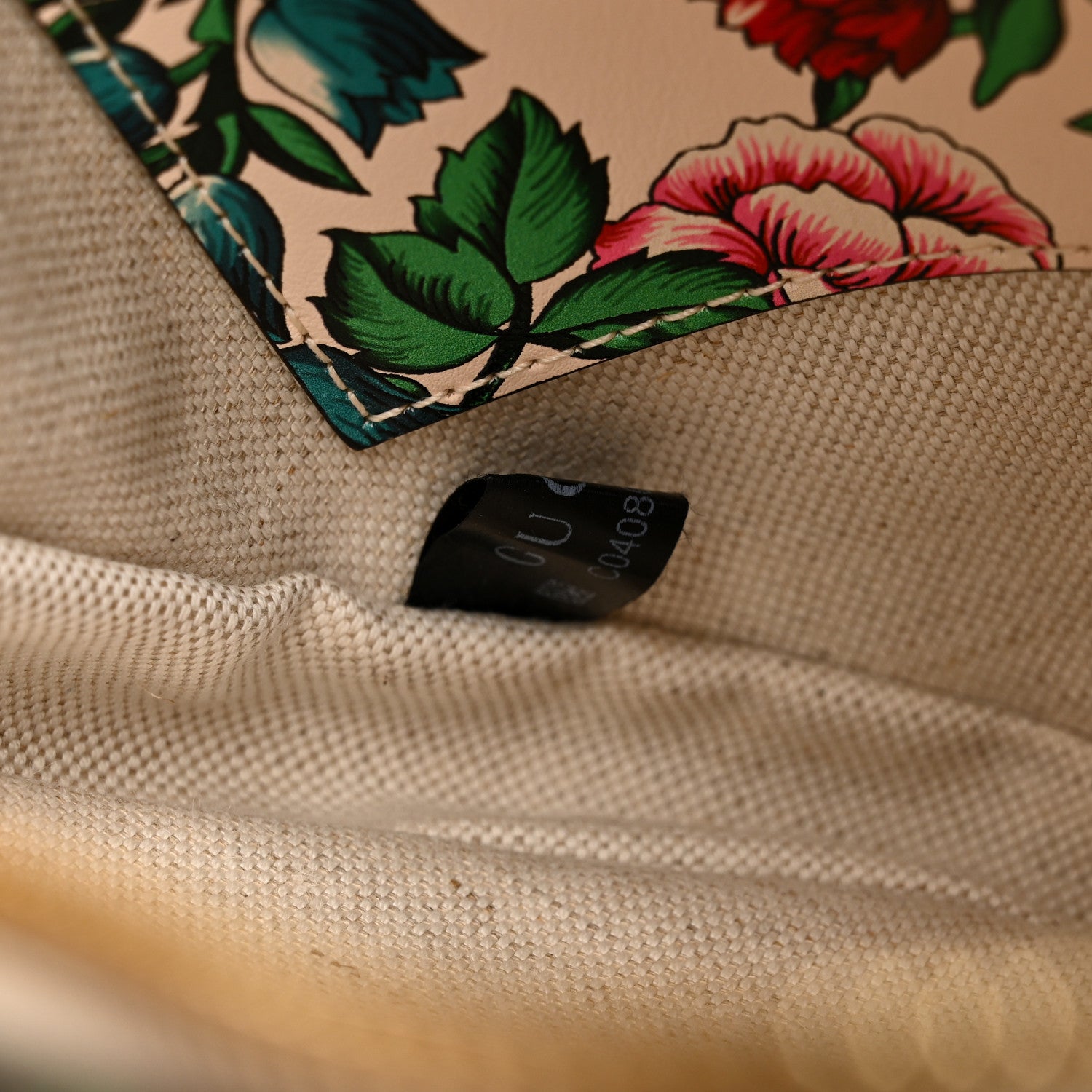 Gucci Calfskin Brit Roses Print Matelasse Diagonal Mini