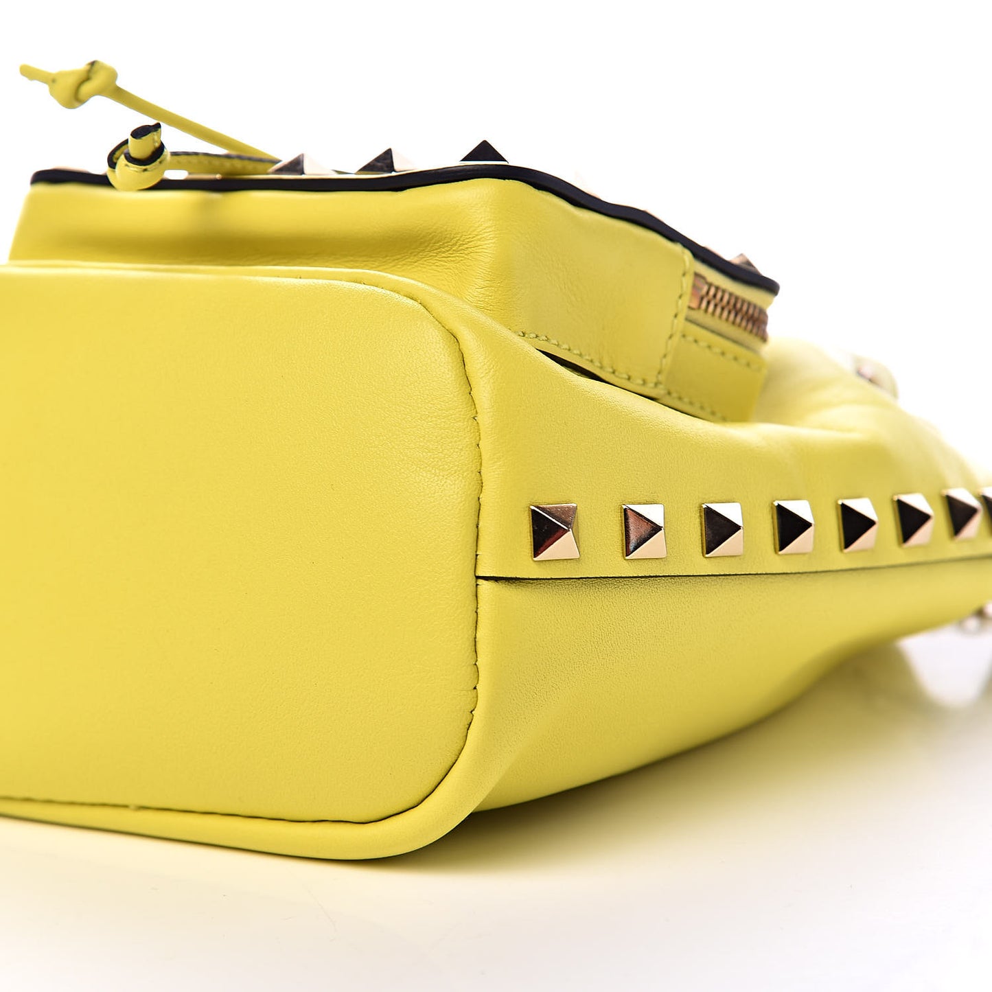 Vitello Rockstud Bucket Bag Acid Yellow