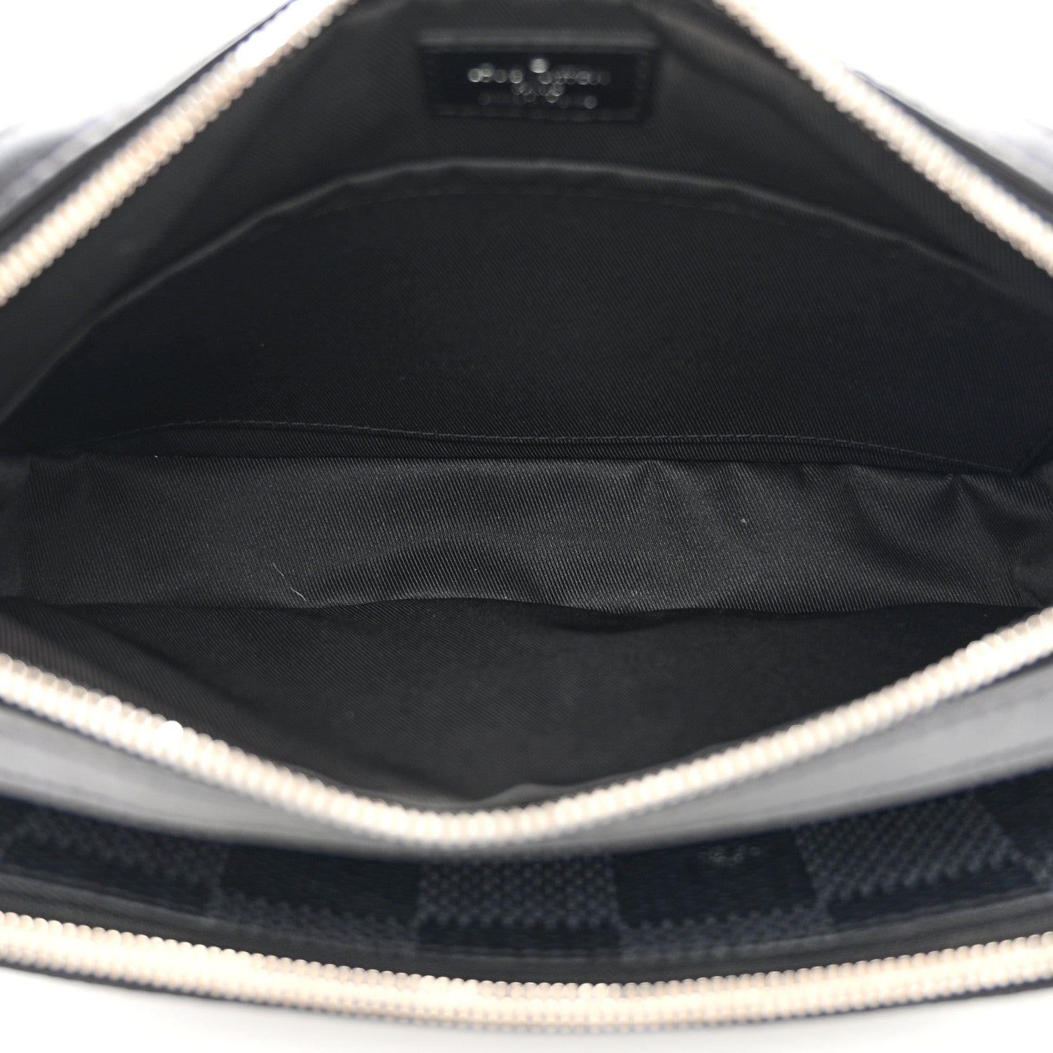 Louis Vuitton Damier Graphite 3D Trio Messenger 5 of 11