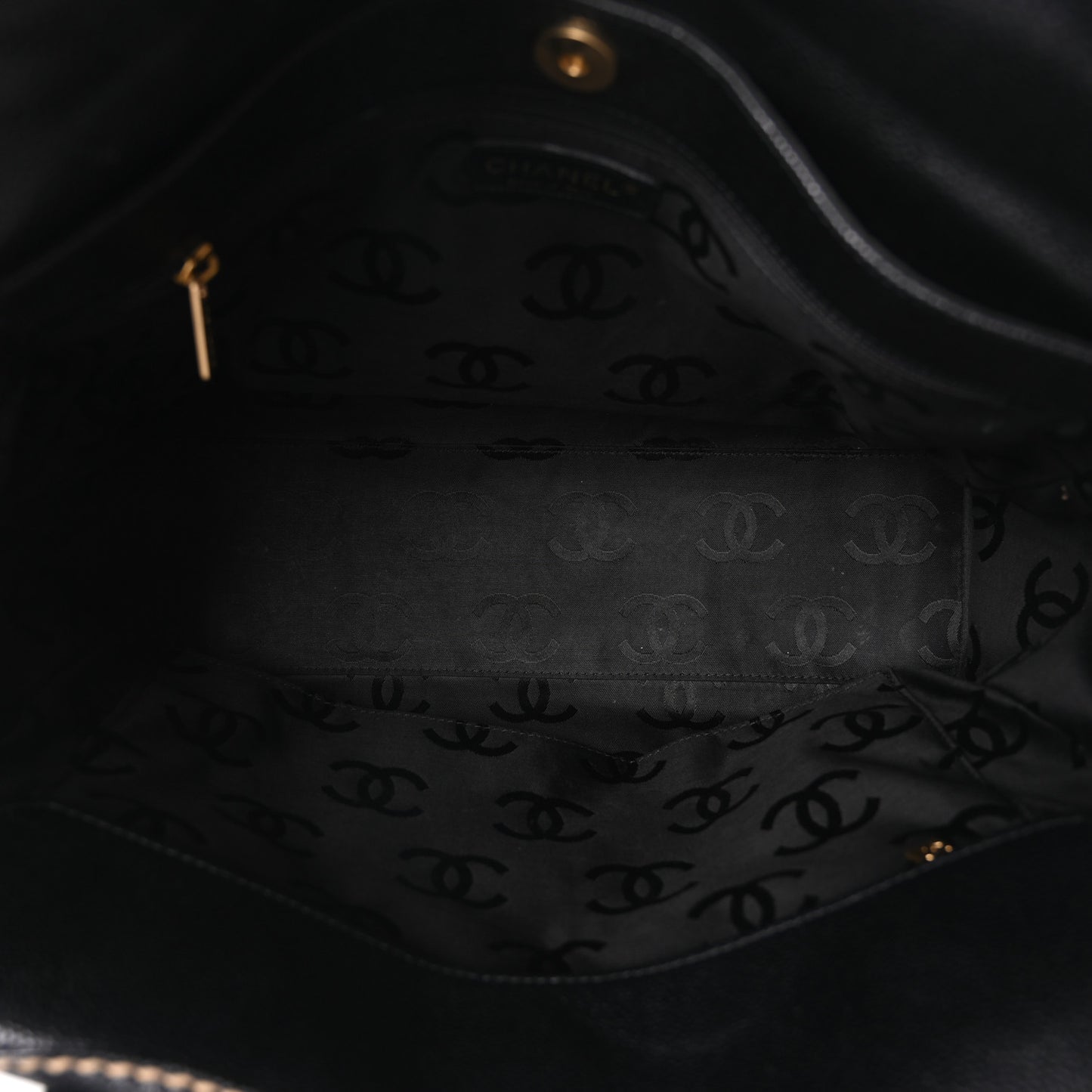 Caviar CC Stitched Medium Tote Black Black