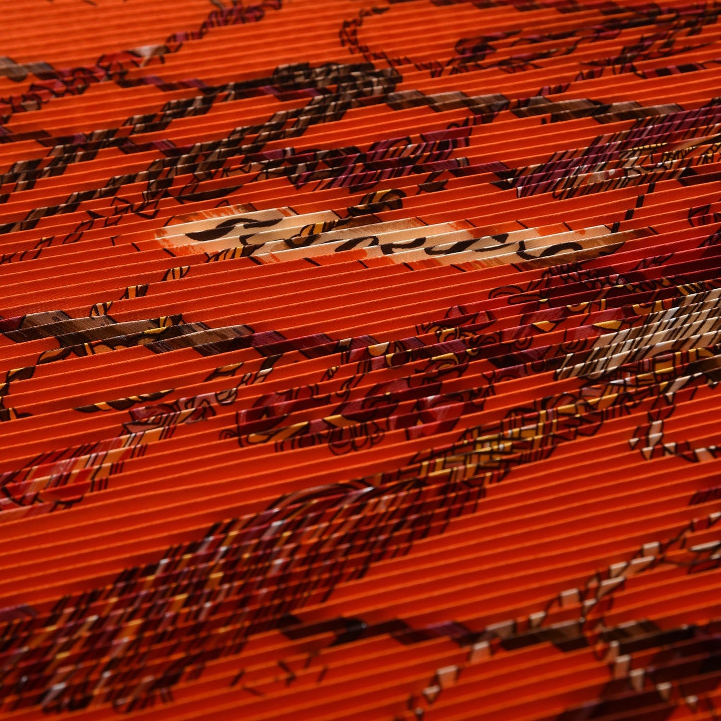Silk Plisse Passementerie Scarf 90 Corail Cassis Jaune Orange