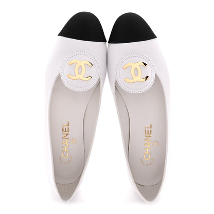 Chanel Calfskin Grosgrain Cap Toe CC Moccasin Loafers 39 White Black 5 of 10