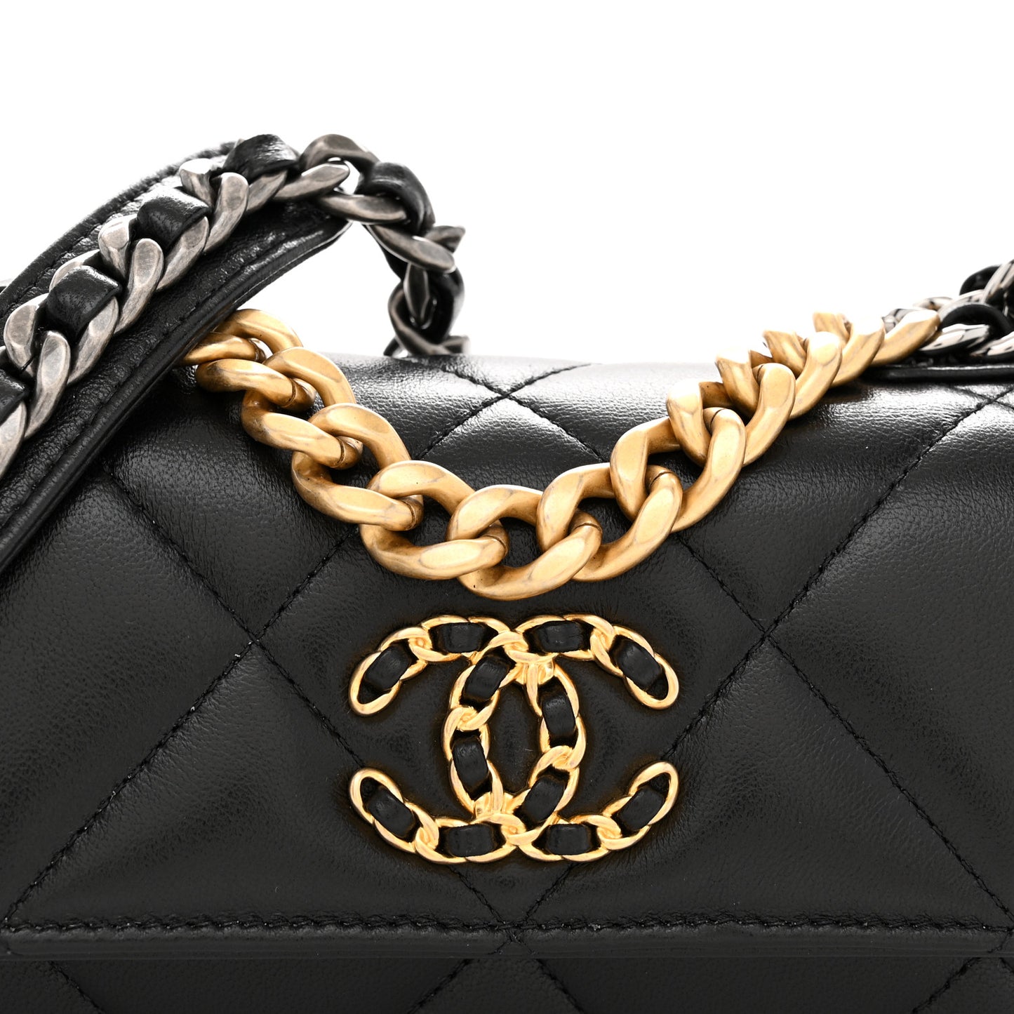 Goatskin Quilted Chanel 19 Glasses Case With Chain Black
