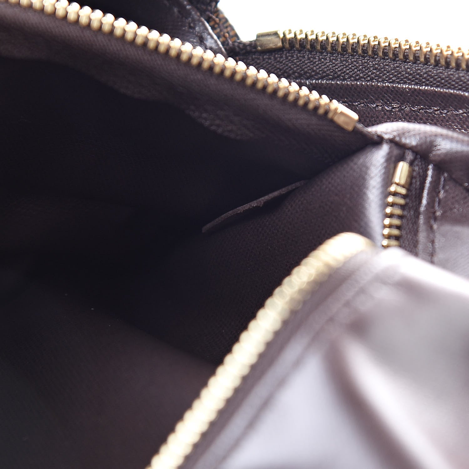 Louis Vuitton Damier Ebene Toiletry Bag 25 7 of 9