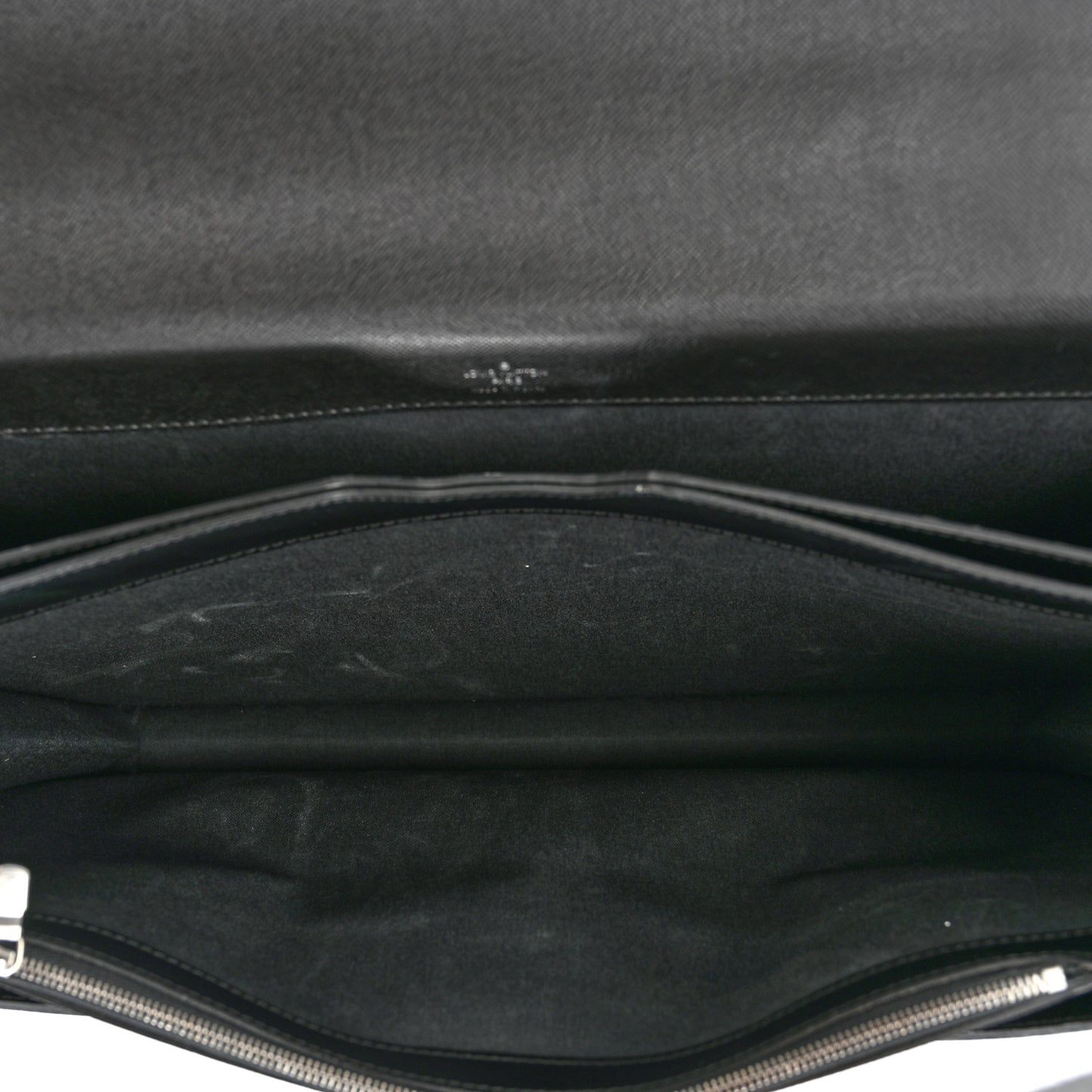 Taiga Robusto 2 Compartment Briefcase Black
