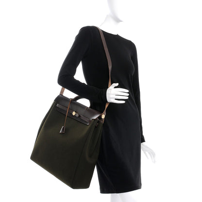 Hermes Toile Vache Hunter Herbag 39 MM Kaki Ebene 2 of 15