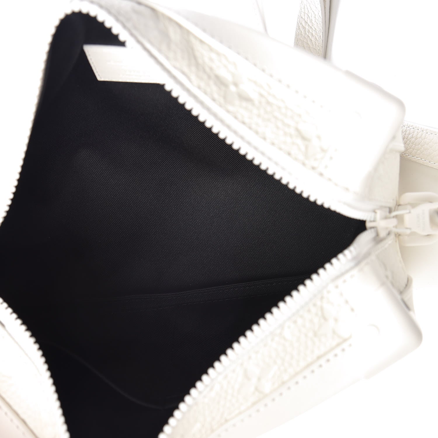 Louis Vuitton Taurillon Monogram Solar Ray Soft Trunk Powder White 5 of 10