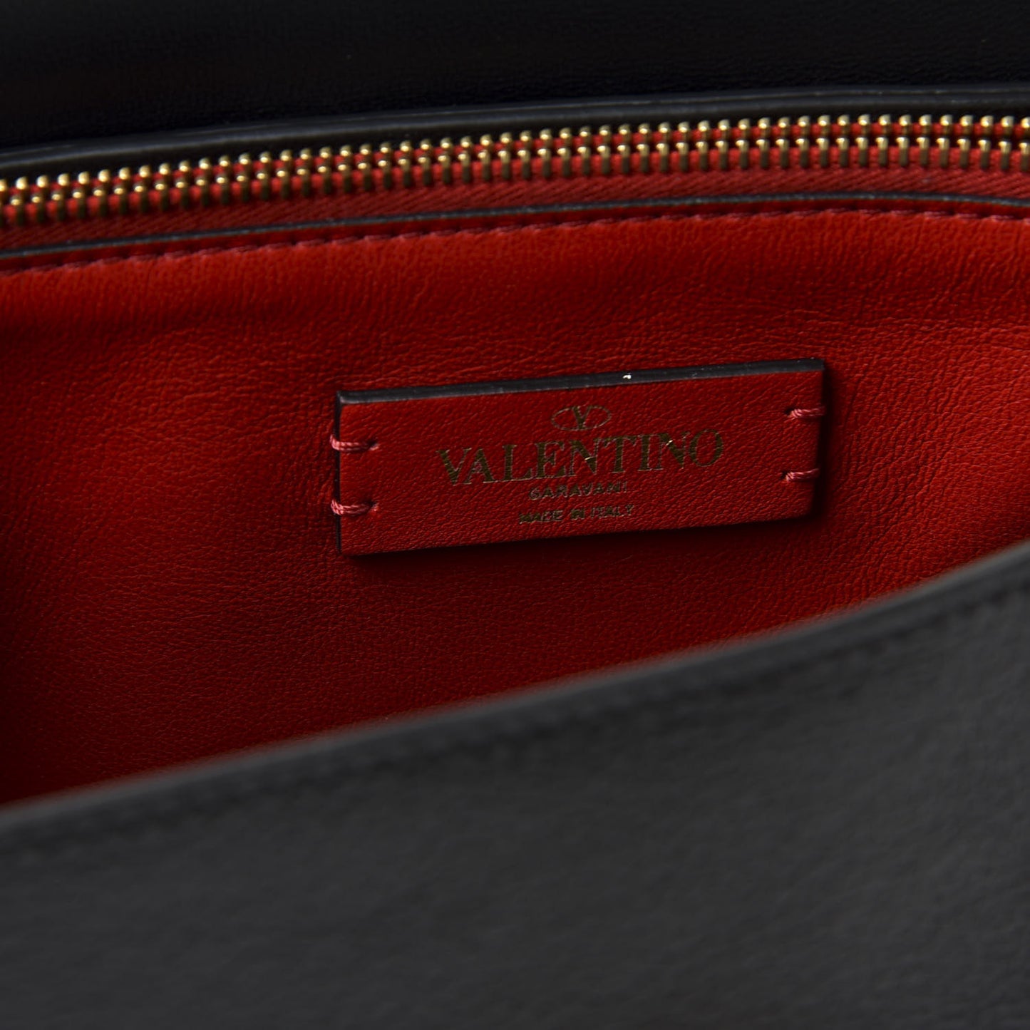 Smooth Calfskin Medium Vring Shoulder Bag Black