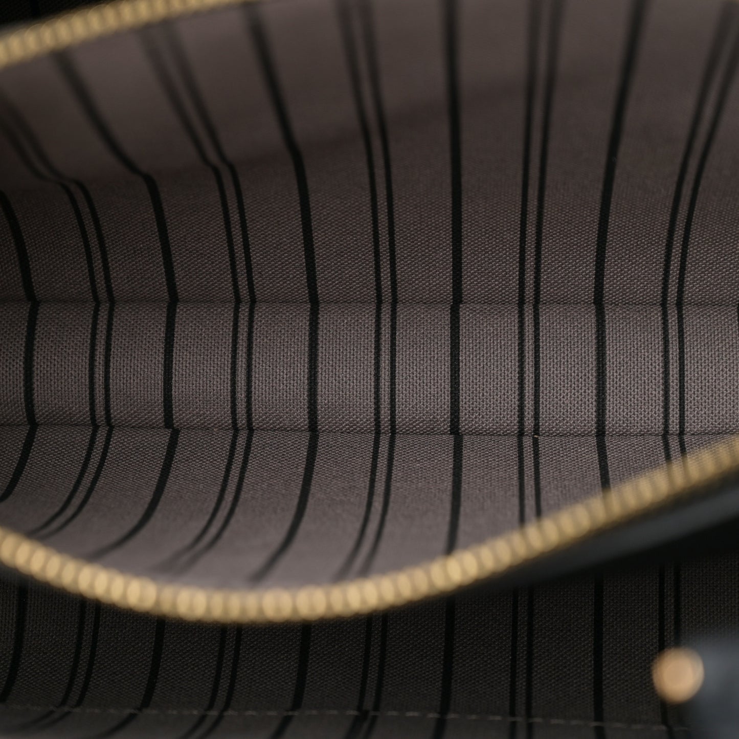 Empreinte Montaigne BB Black