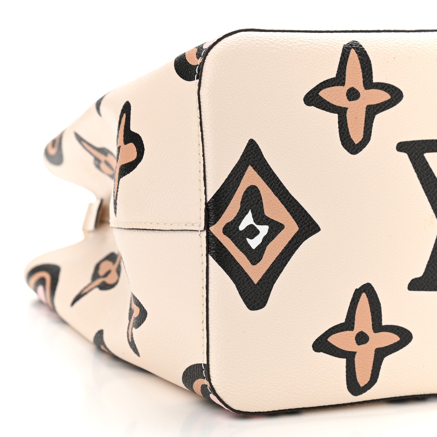 Louis Vuitton Monogram Giant Wild At Heart Neonoe MM Creme 5 of 10
