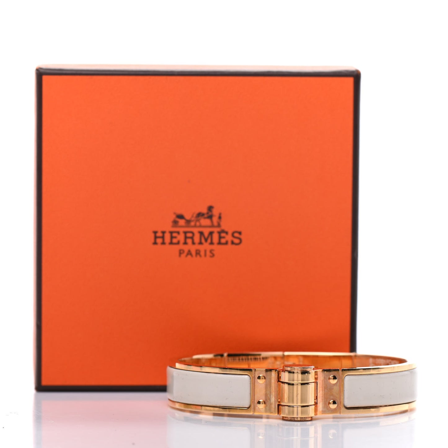 Enamel Charniere Uni Narrow Hinged Bracelet M Pannacotta