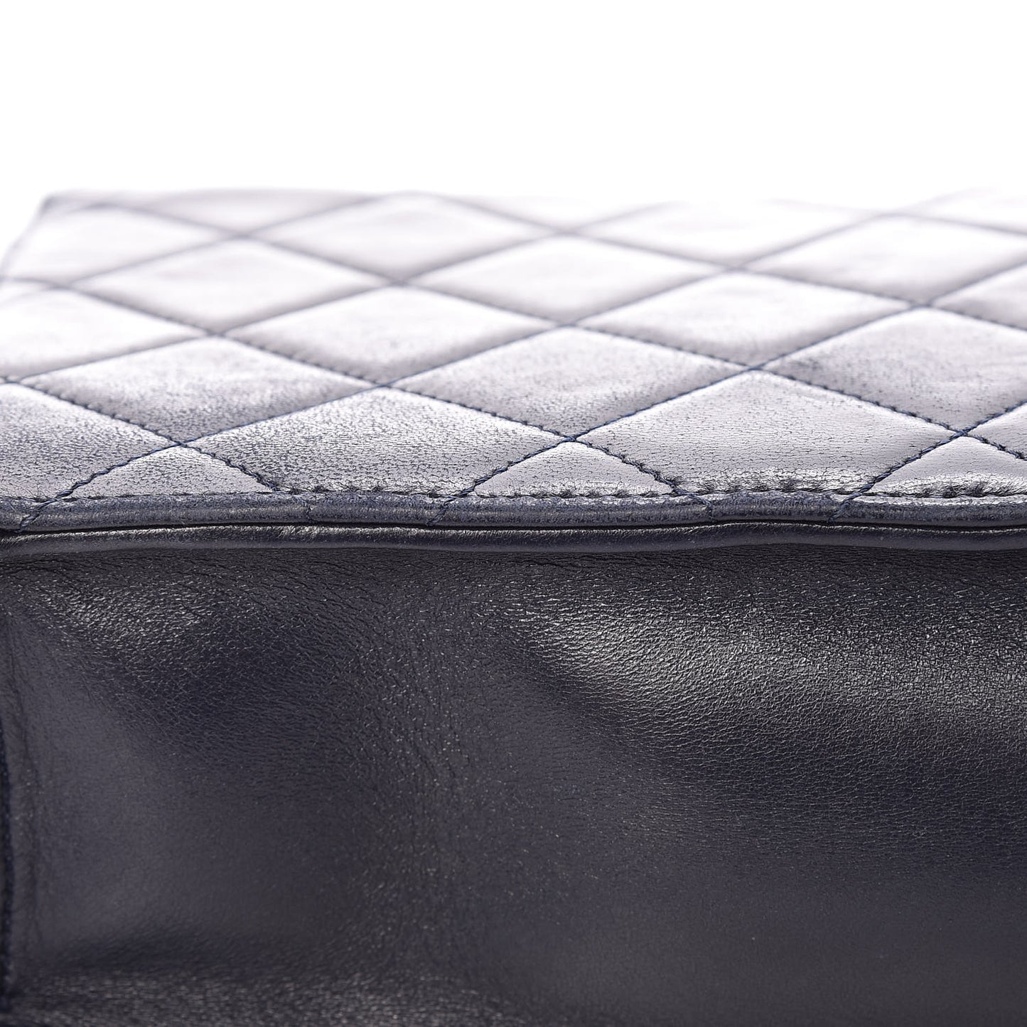 Lambskin Quilted Medium Golden Class Flap Marine