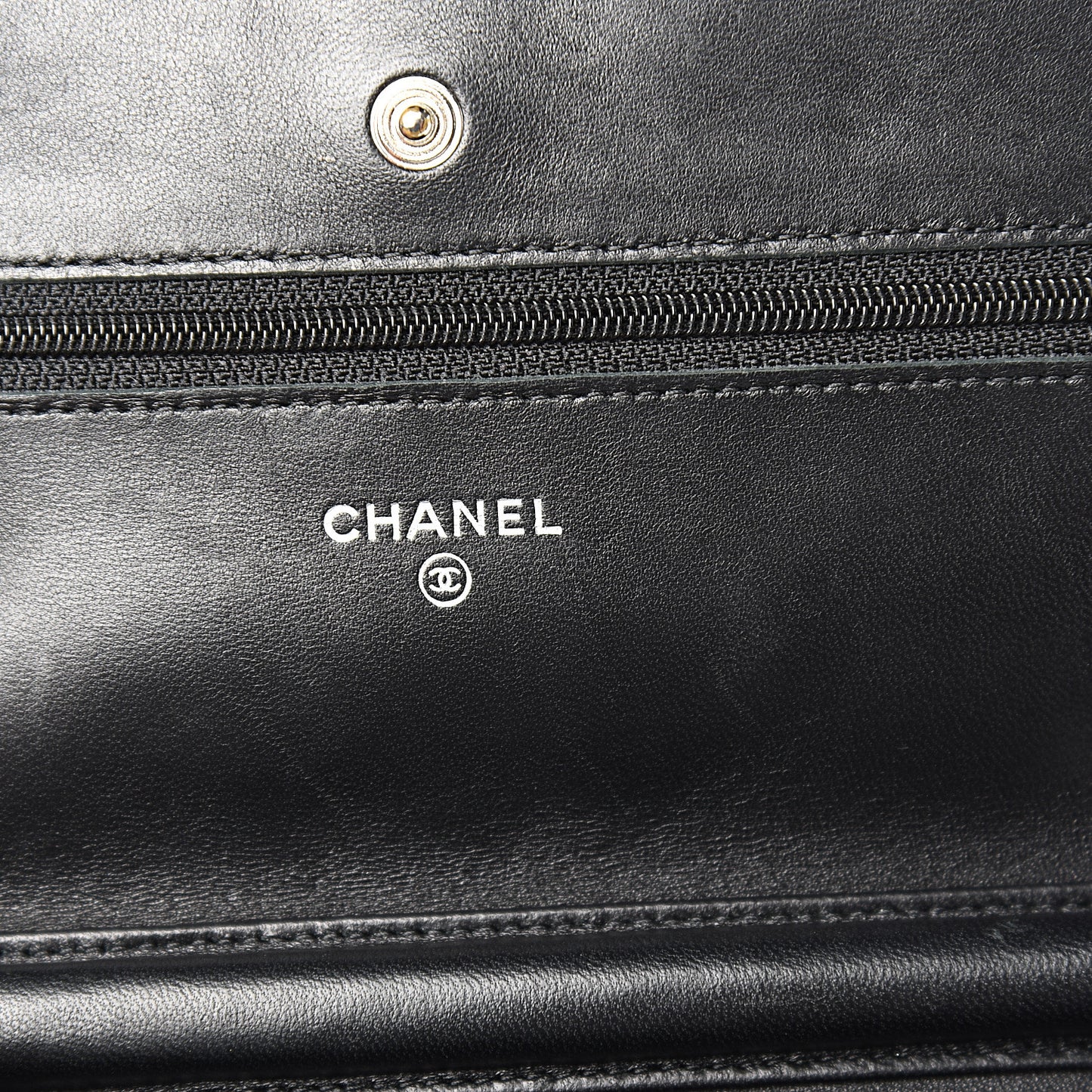 Lambskin Quilted Wallet On Chain WOC Black