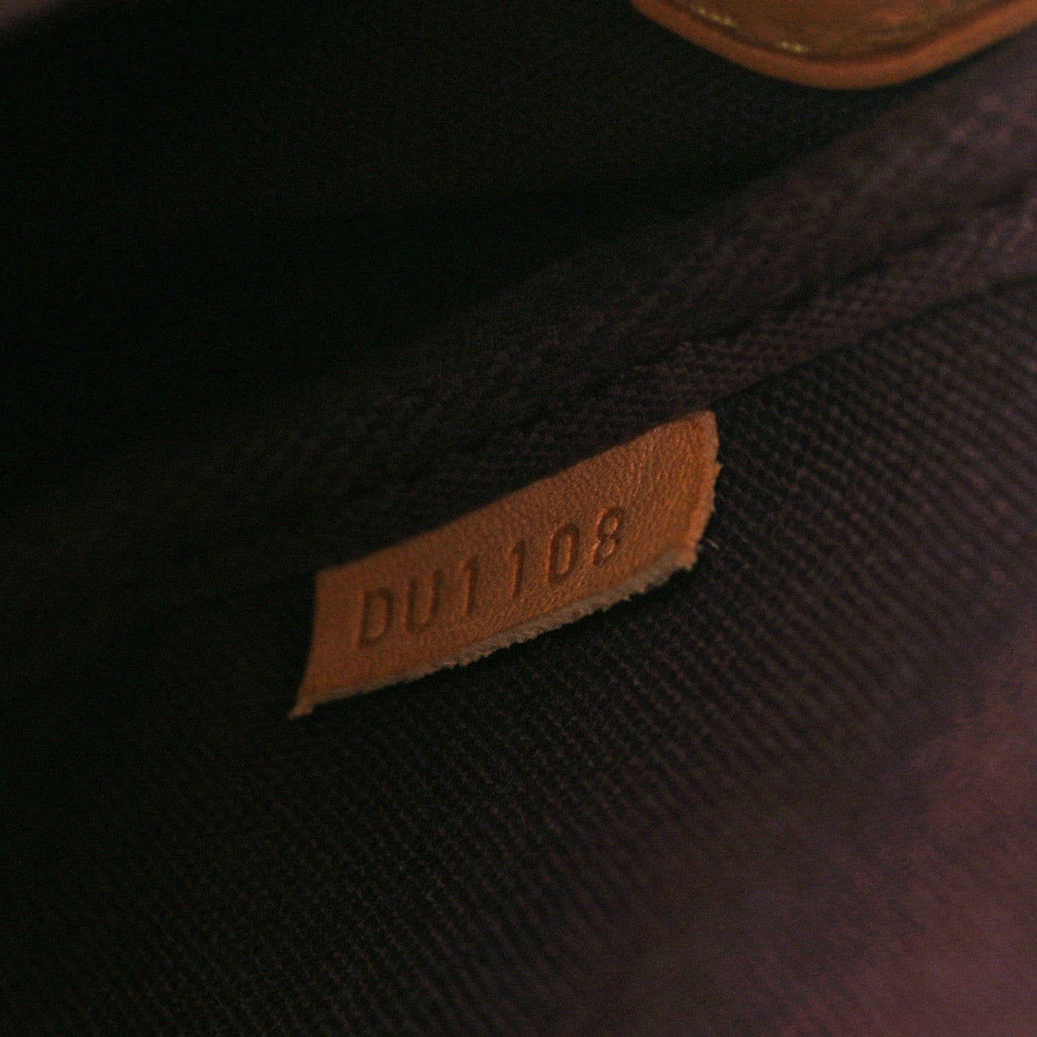 Louis Vuitton Monogram Favorite MM 7 of 10