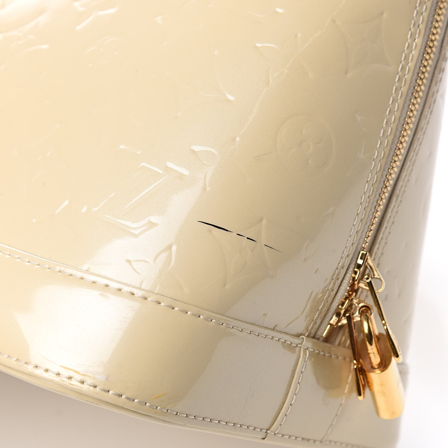 Louis Vuitton Vernis Alma GM Blanc Corail 17 of 22