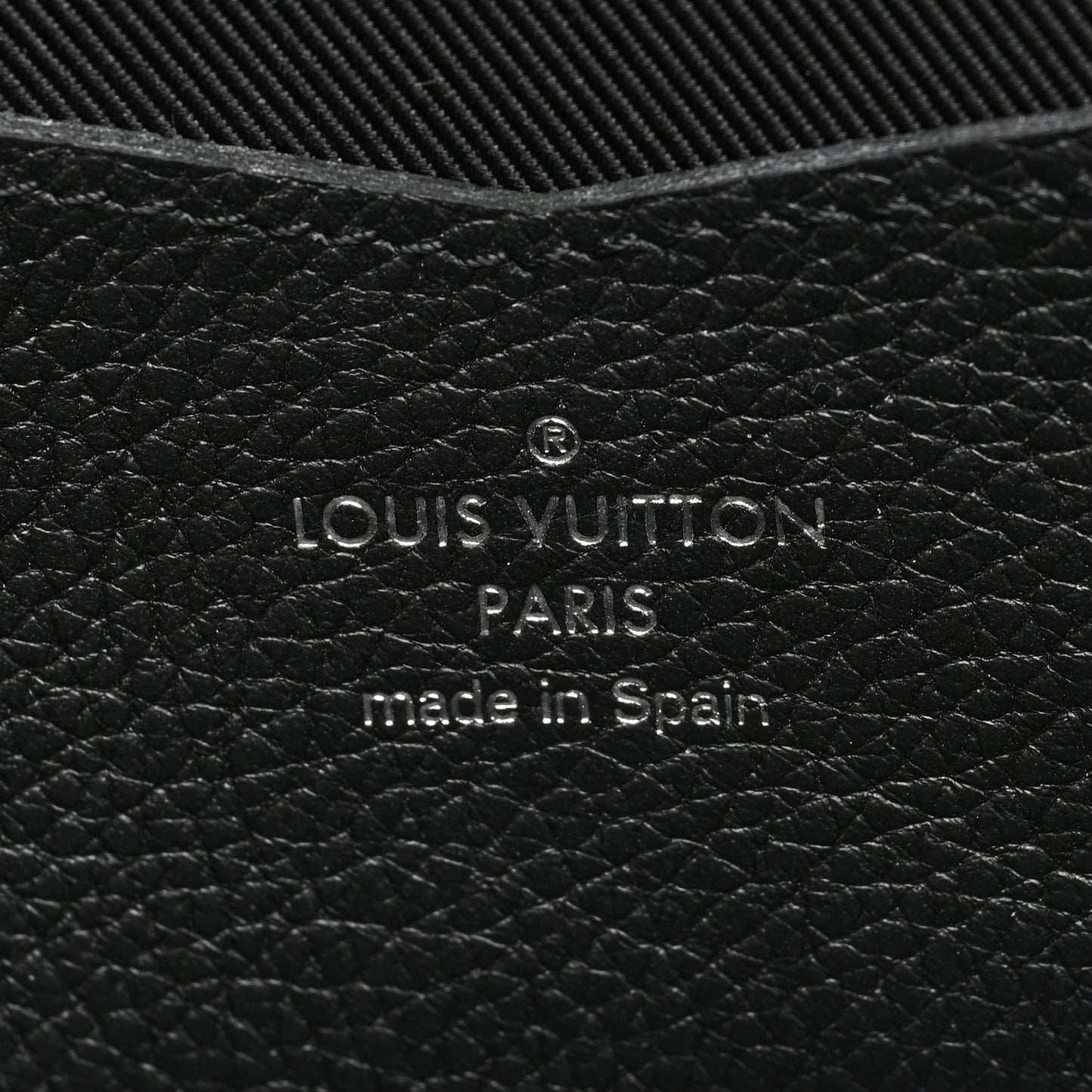 Calfskin Lockme II Wallet Black