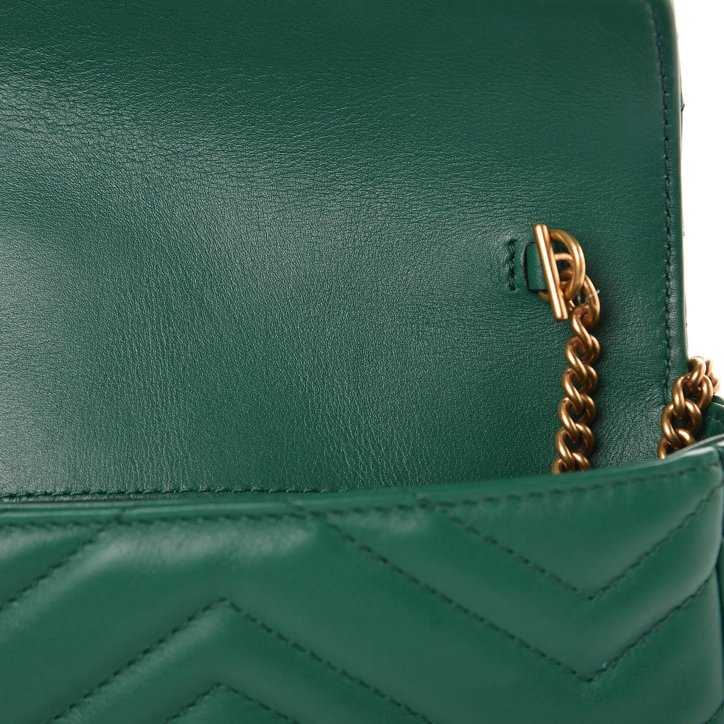 Calfskin Matelasse Super Mini GG Marmont Shoulder Bag Emerald Green