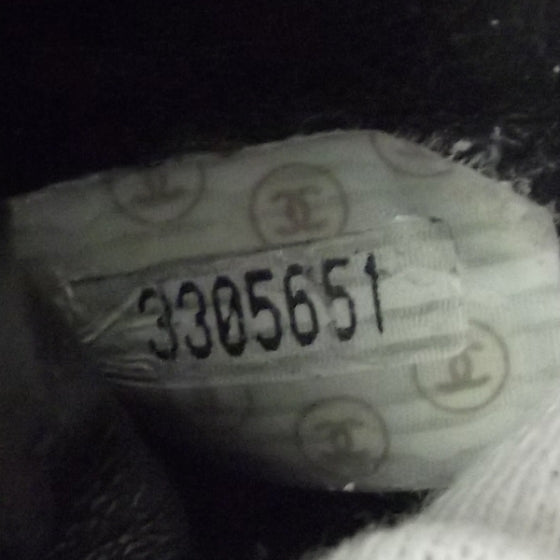 Chanel Lambskin Vanity Cosmetic Bag Black 8 of 8