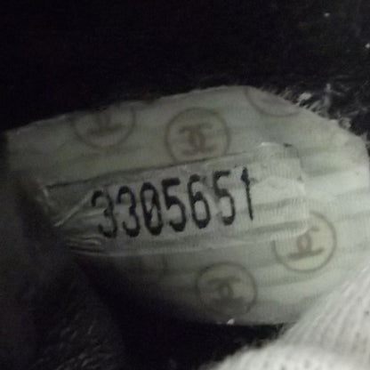 Chanel Lambskin Vanity Cosmetic Bag Black 8 of 8