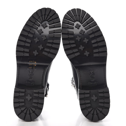 Louis Vuitton Grained Calfskin Monogram Discovery Flat Ankle Boots 39 8 of 9