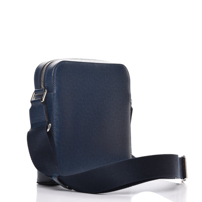 Louis Vuitton Taiga Anton Pochette Ocean 3 of 8