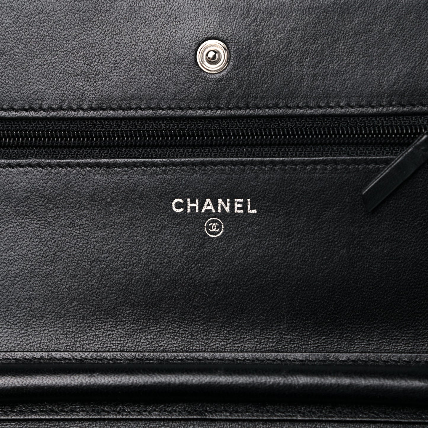 Lambskin Quilted Wallet On Chain WOC Black