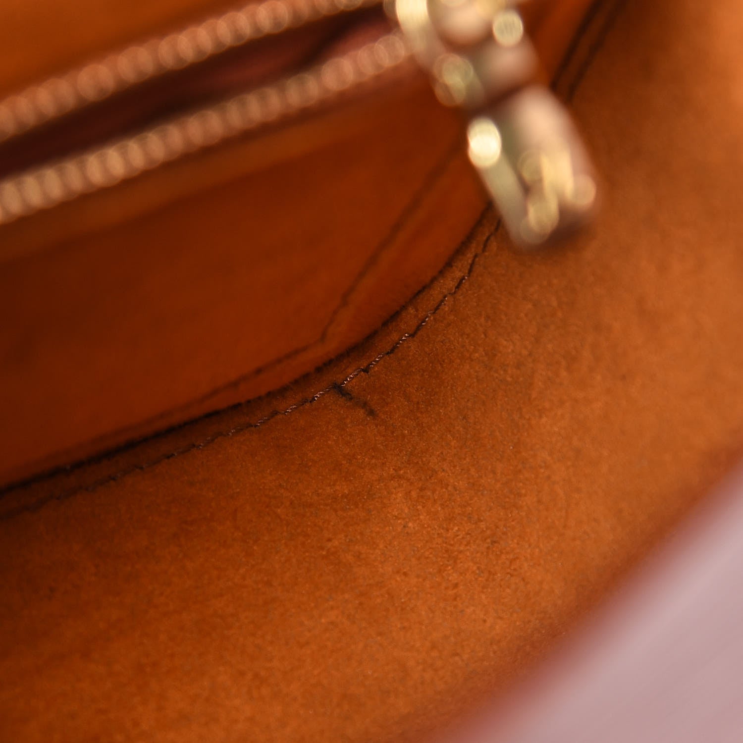 Louis Vuitton Epi Buci Kenyan Fawn 12 of 18