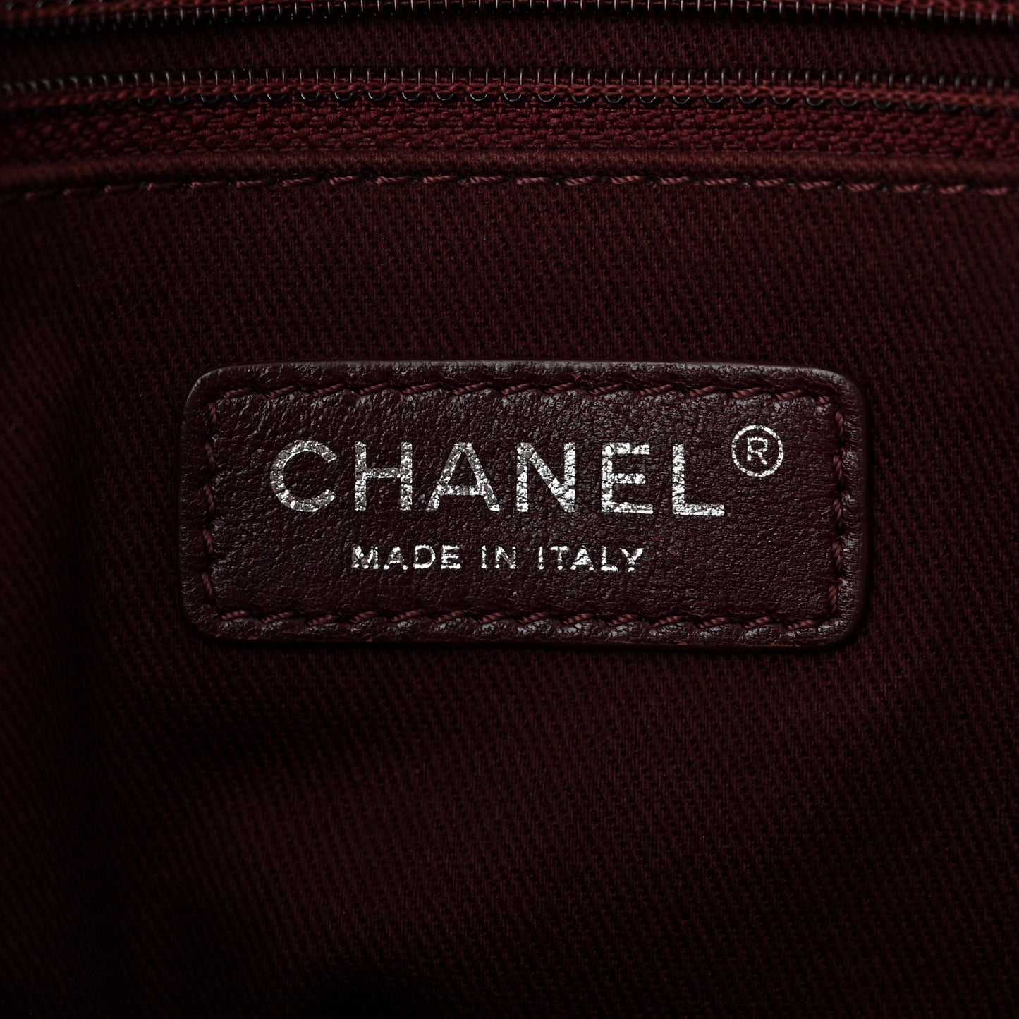 Crumpled Grained Calfskin Jumbo CC Crave Flap Brown