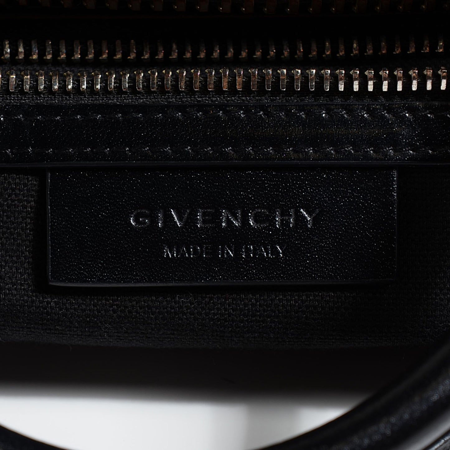 Shiny Lord Calfskin Medium Antigona Black