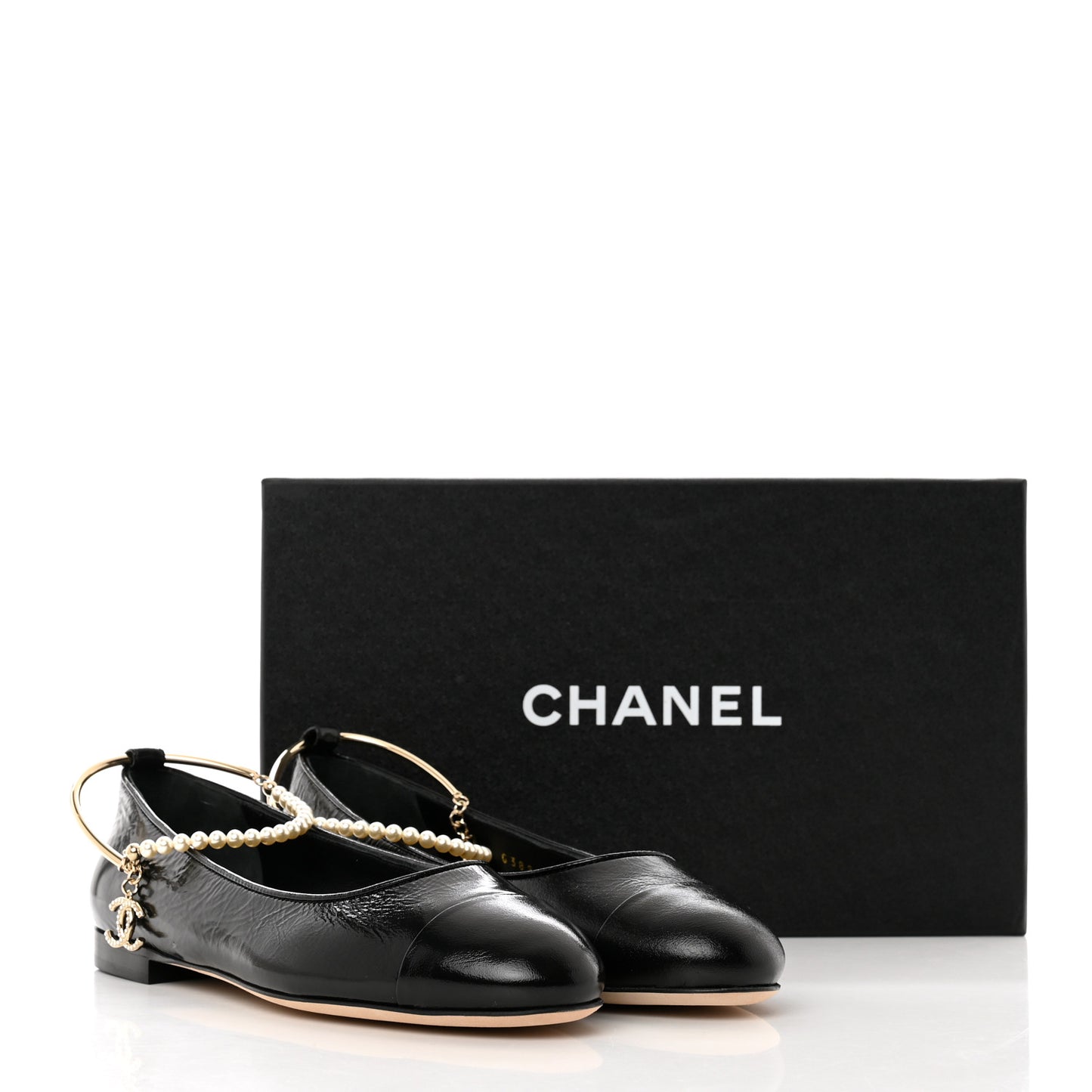 Patent Calfskin Cap Toe Ankle Chain Ballerina Flats 38 Black