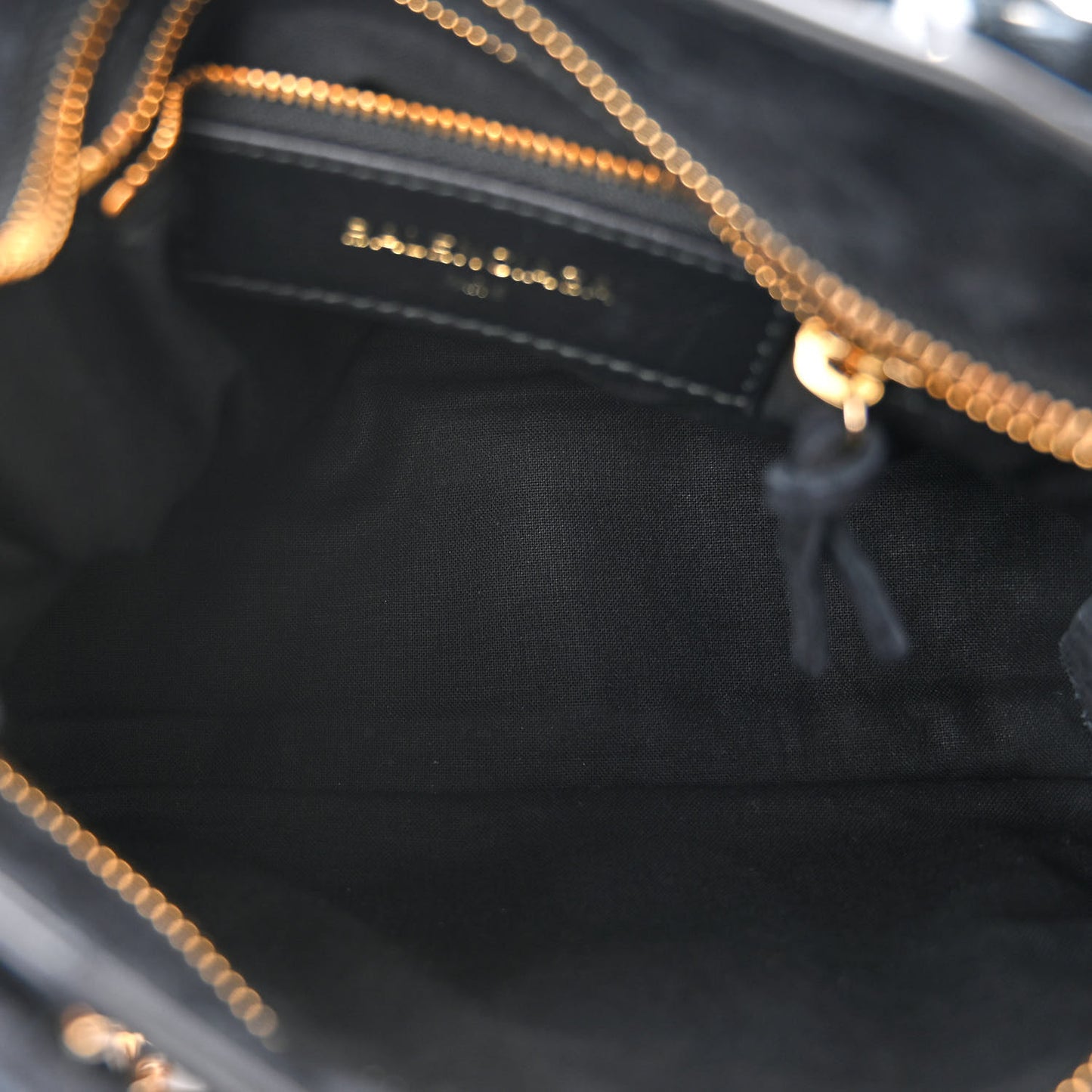 Baby Daim Suede Gold Metallic Edge Hardware Mini City Black