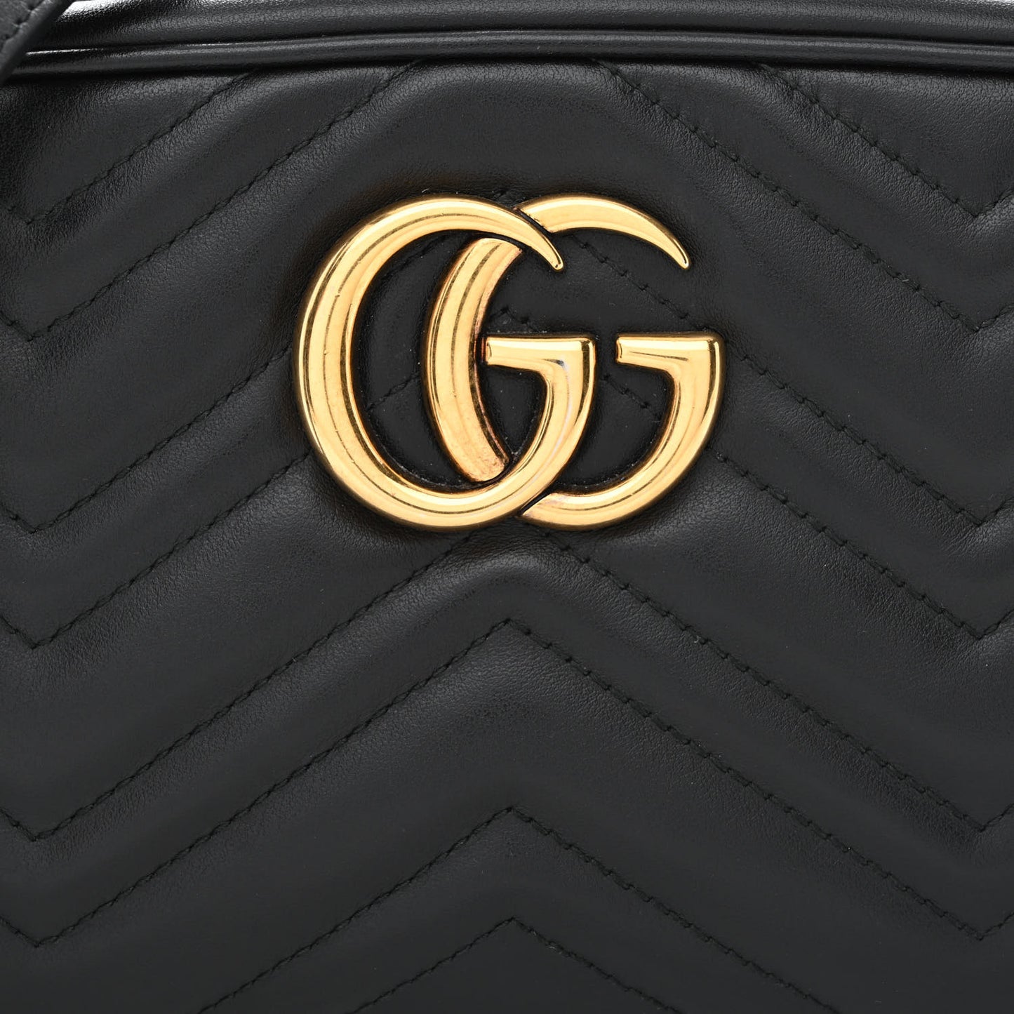 Calfskin Matelasse Small GG Marmont Chain Shoulder Bag Black