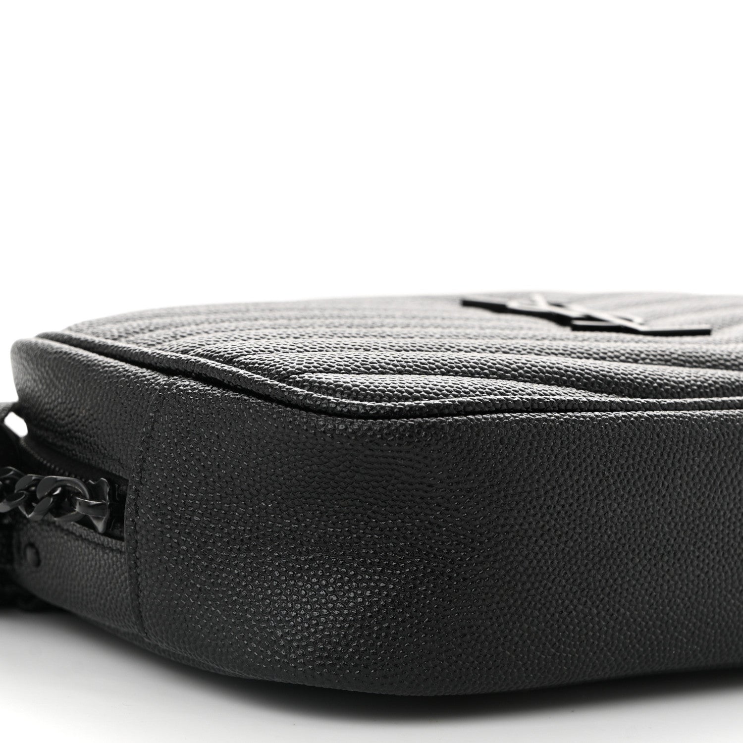 Saint Laurent Grain De Poudre Matelasse Monochrome Monogram Mini Lou Camera Bag Black 9 of 10