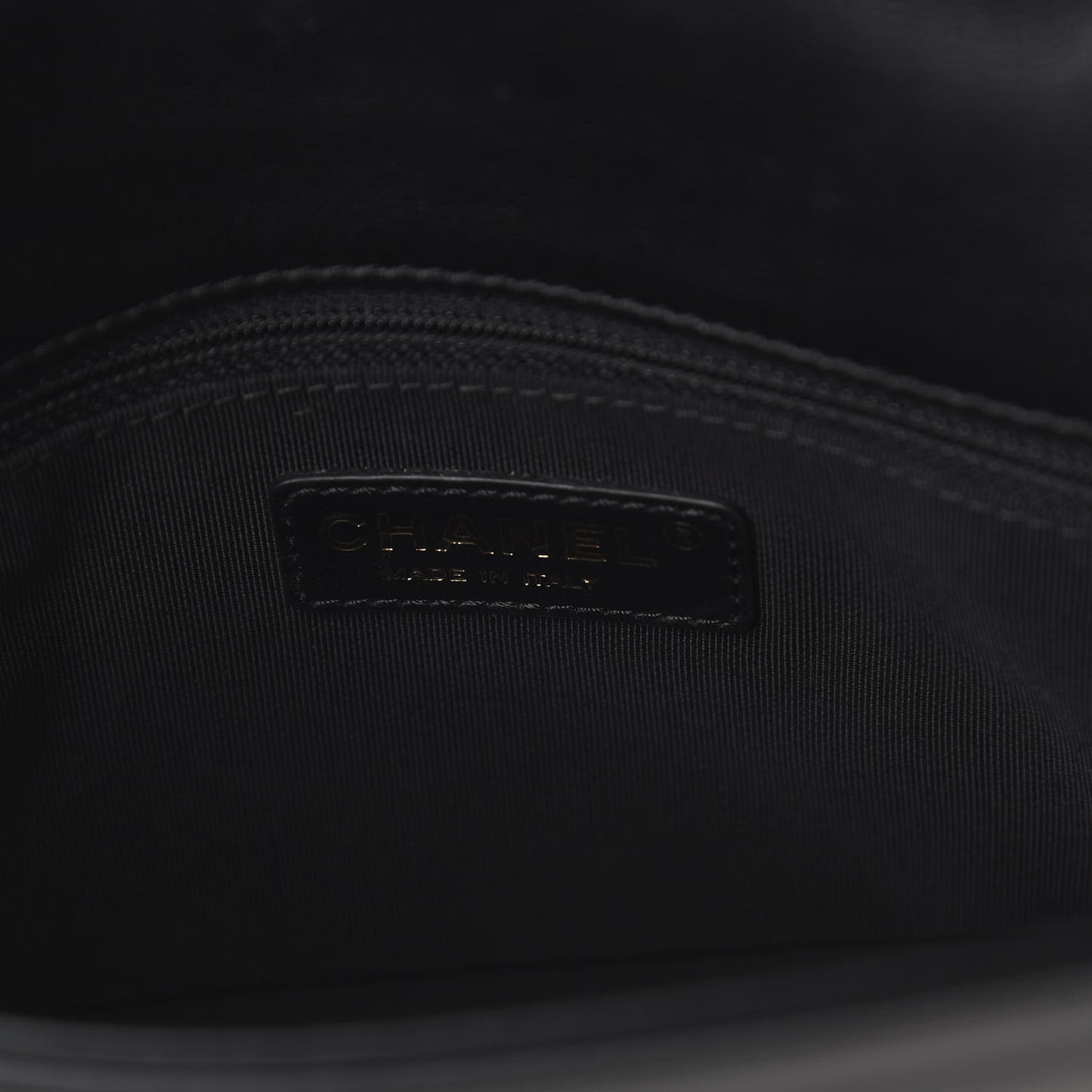 Calfskin Quilted Medium Graphic Flap Beige Black