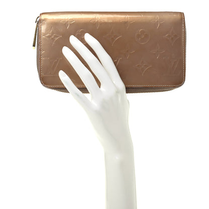 Louis Vuitton Vernis Zippy Wallet Beige Poudre 2 of 8