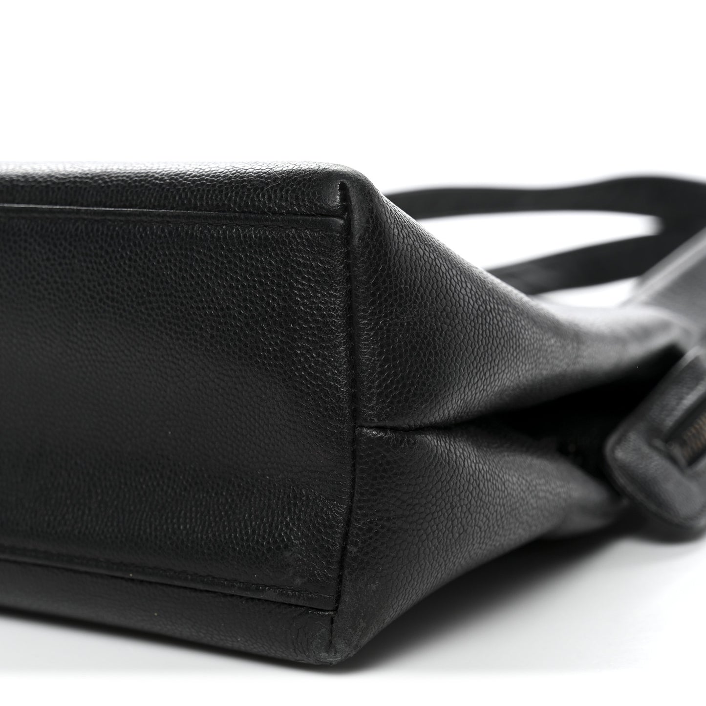 Caviar CC Shoulder Bag Black