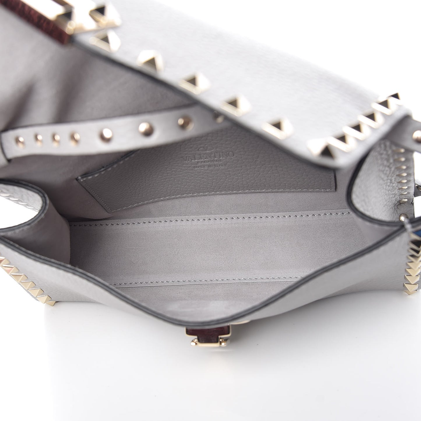 Pebbled Calfskin Medium Rockstud Flip Lock Crossbody Bag Pastel Grey