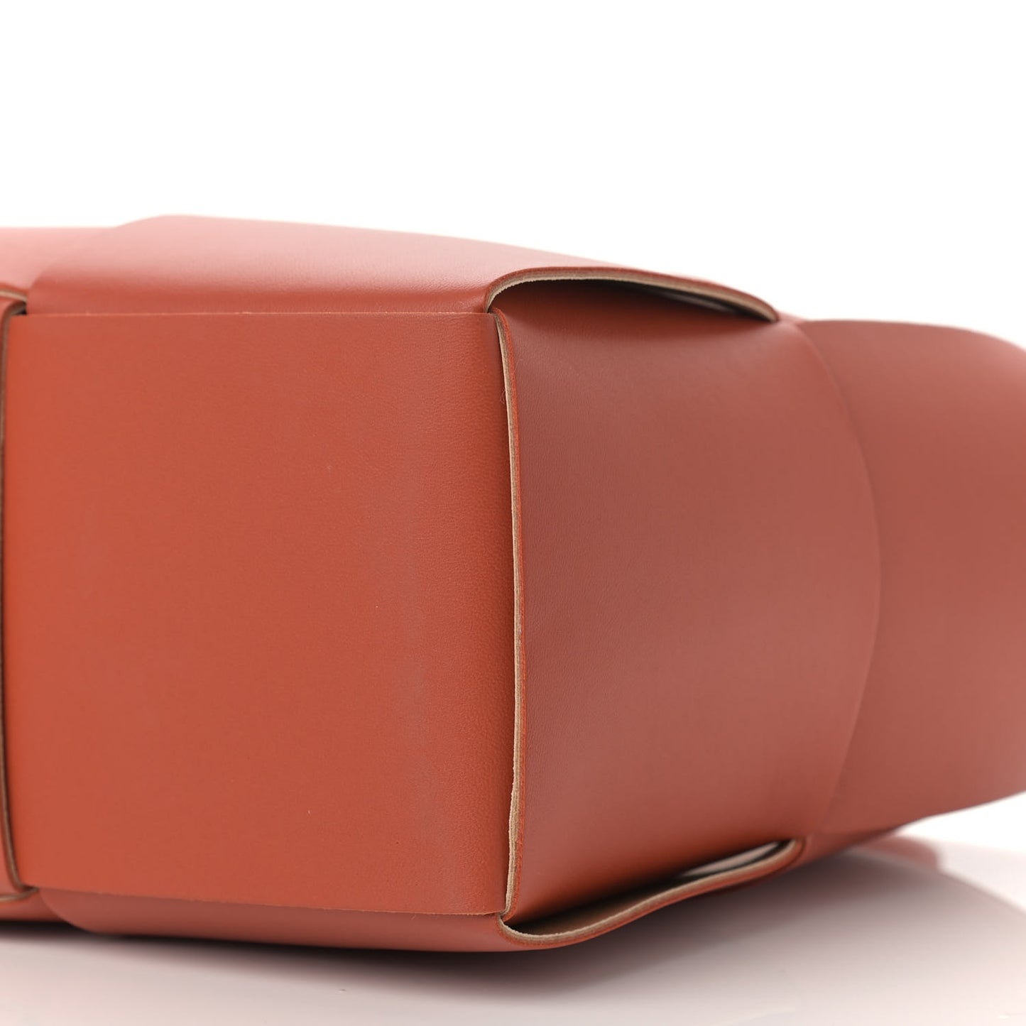 Nappa Maxi Intrecciato Medium Arco Tote Maple